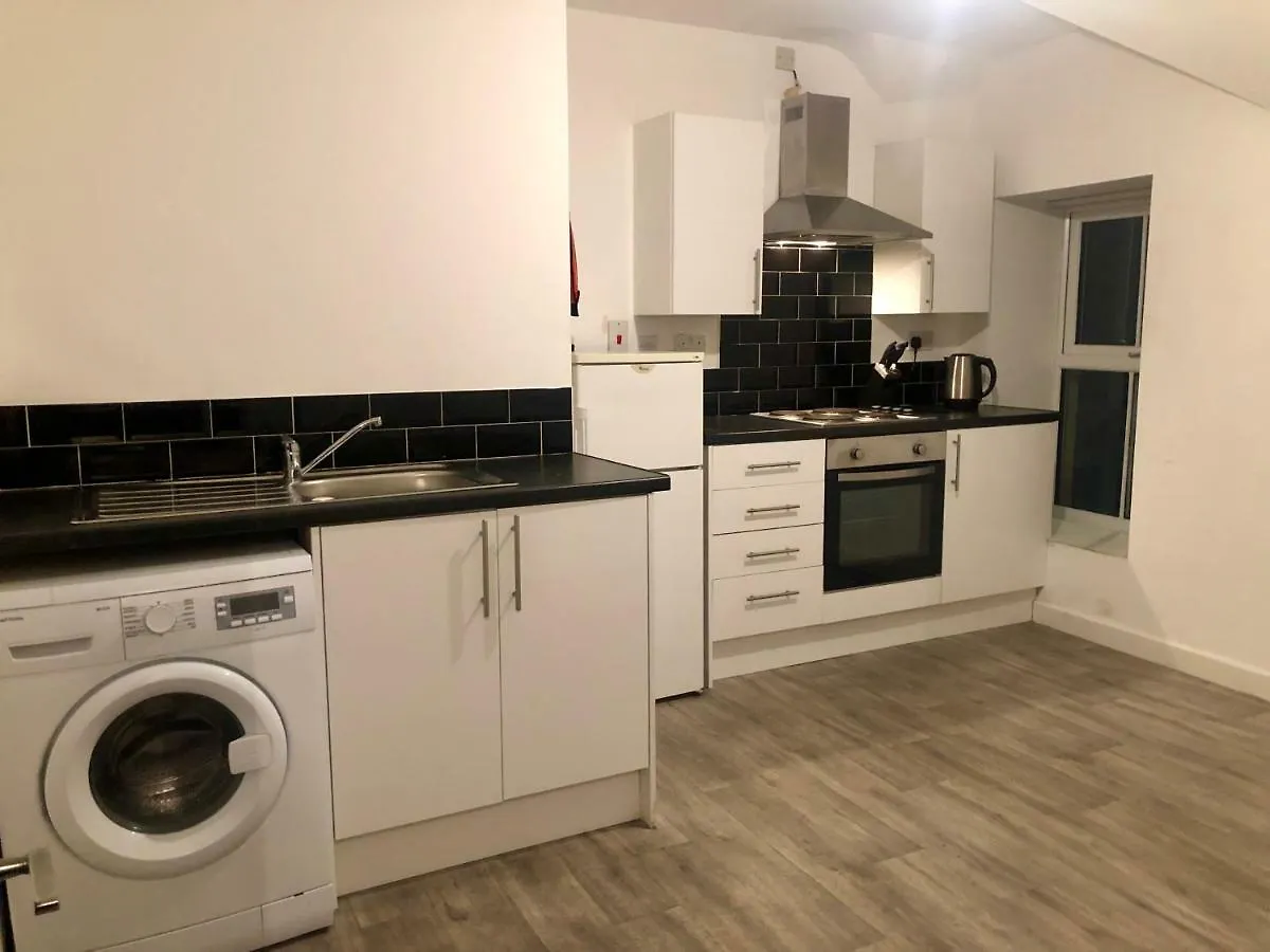 Smart Central Apartment, 5 Mins From Centre Cardiff 0*,  United Kingdom